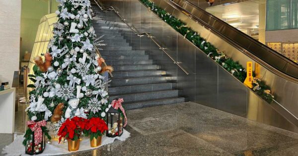 台北松山空港　エスカレーター